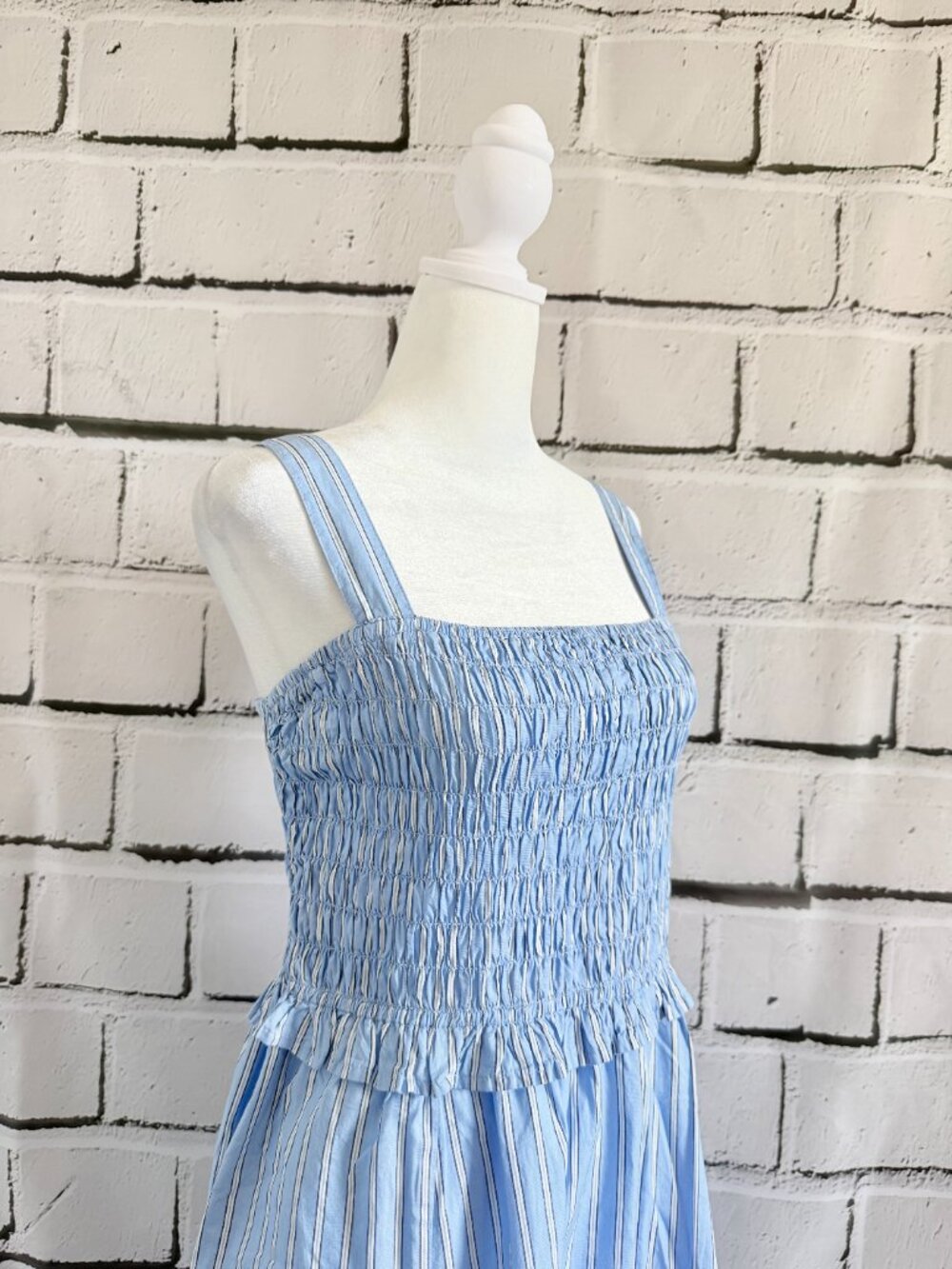 NWT Old Navy Blue Stripe Smocked Midi Dress Petite S Adjustable Straps Cotton - Picture 7 of 11